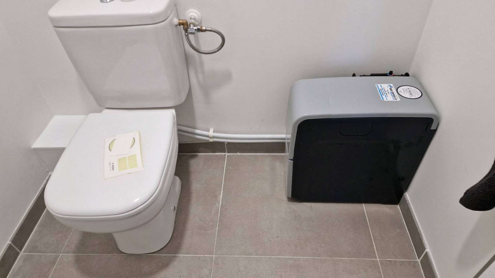 Installation d'adoucisseur d'eau compact sans électricité sur Toulon